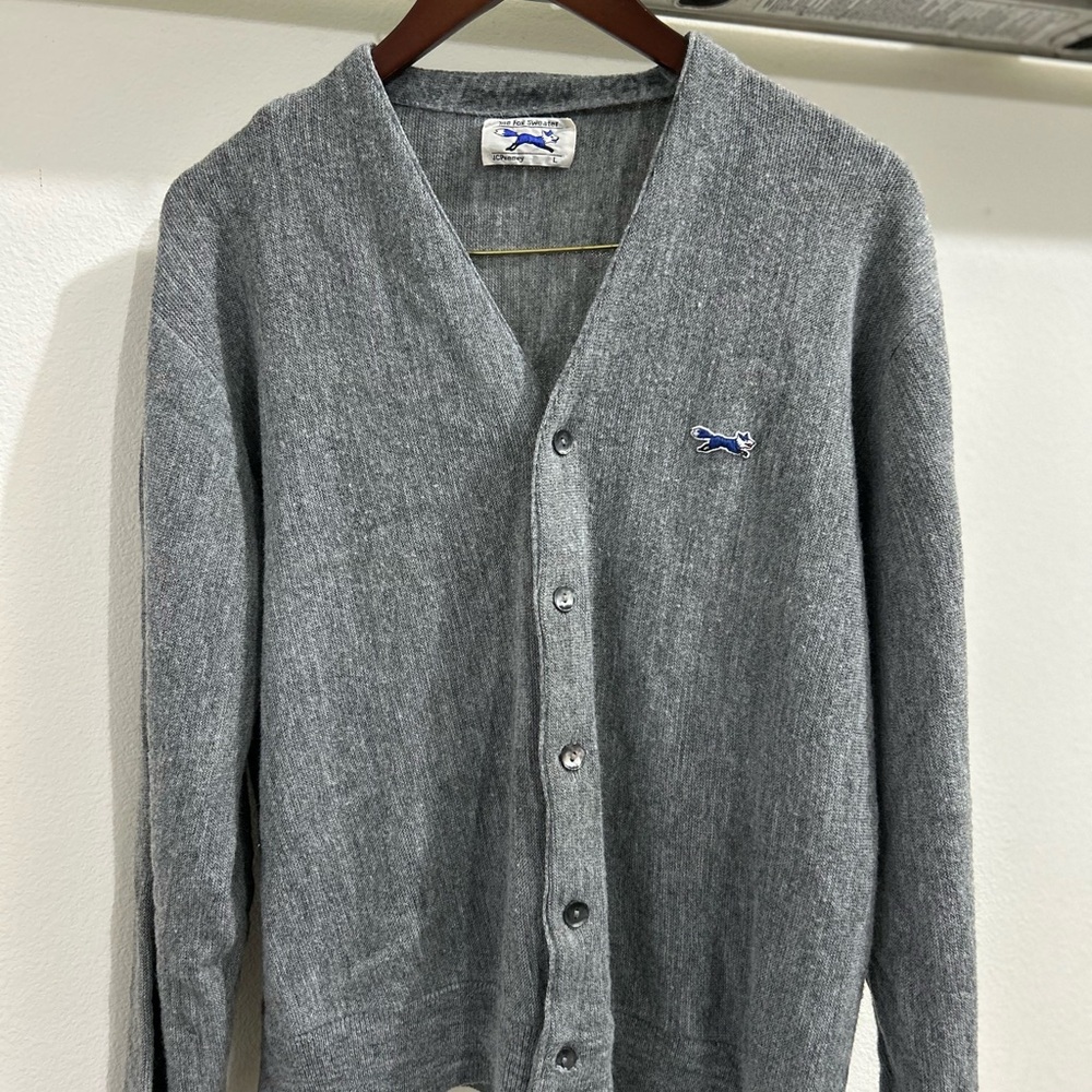 Vintage JCPenney The Fox Collection V-neck Acrylic Cardigan Large Gray